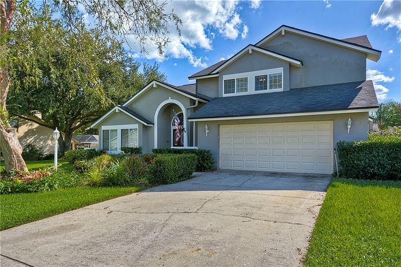 1st image of 2718 Buckhorn Oaks Dr