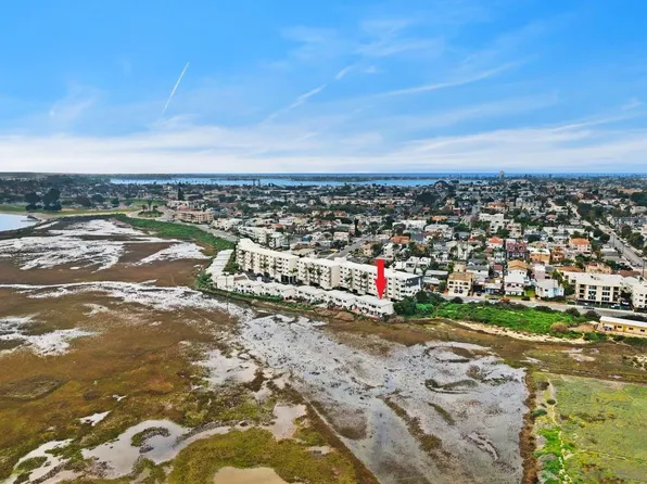 4013 Crown Point Dr Unit 2, San Diego, CA 92109