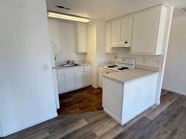 148 Main St APT D