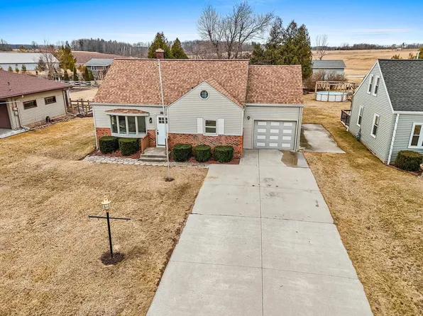 311 S Packer Dr, Manitowoc, WI 54220