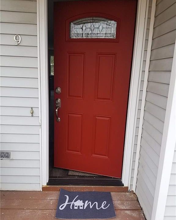 1st image of 9 Kenny Ln