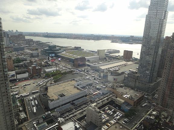 3rd image of 500 W 43rd St APT 11E