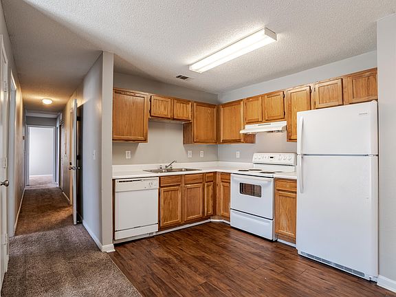 2nd image of 1600 Brooks Pointe Cir #805