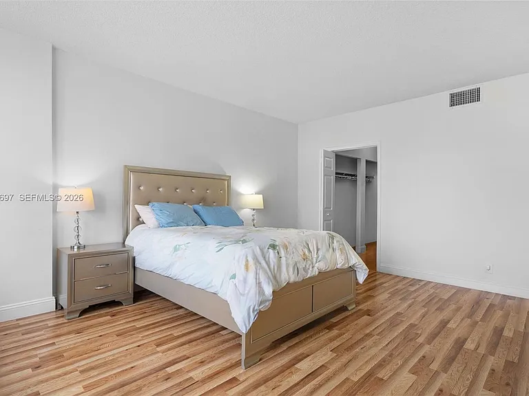 1817 S Ocean Dr #Penthouse 28 — Photo 13