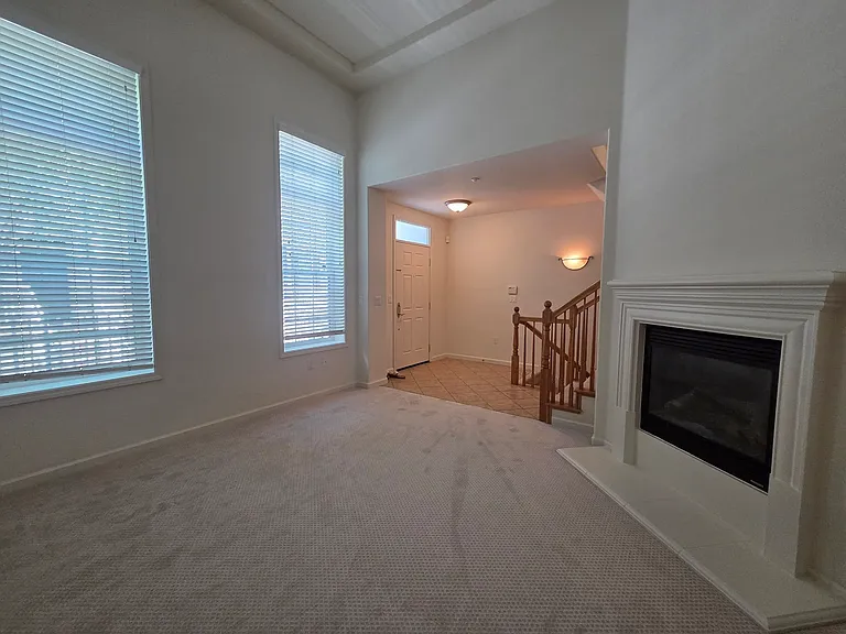 3727 Whitworth Dr — Photo 3