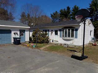 554 Wauregan Rd, Brooklyn, CT 06234