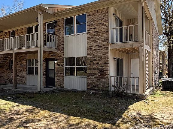 2nd image of 220 Cooper St APT 6B