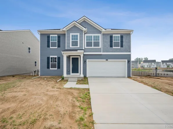 408 Hidden Riv W, Holly, MI 48442