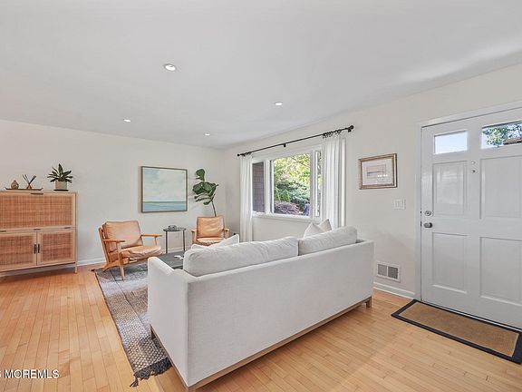 3rd image of 1235 Nan Street