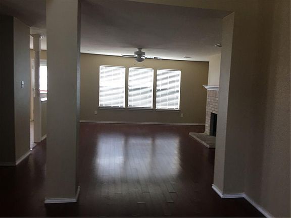 3rd image of 2505 Sierra Dr