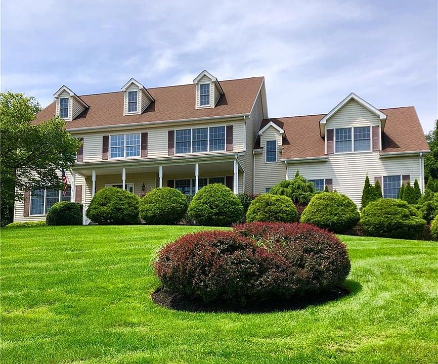 1st image of 122 Duke Dr