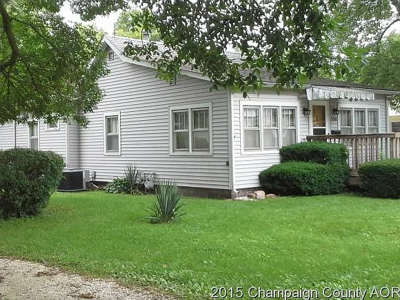 306 E Douglas St photo 1