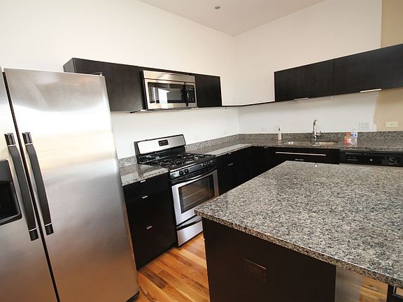 3rd image of 2157 N Damen Ave Unit 305