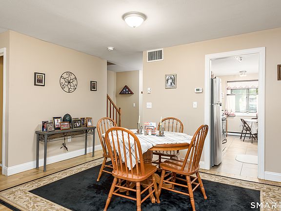 3rd image of 9 Hemlock Court #9