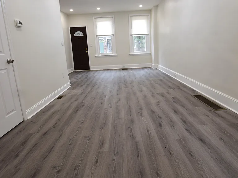 3222 Salmon St — Photo 1