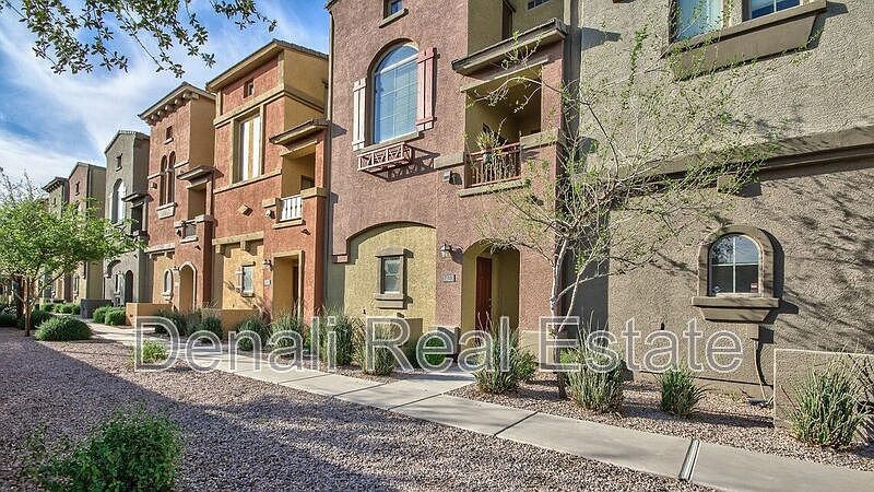 1st image of 2402 E 5th St Unit 1423