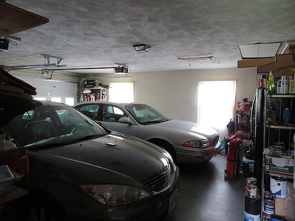 4th image of 545 Peachtree Valley Dr