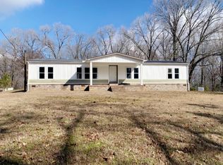 455 Pleasant Hill Rd, Lexington, TN 38351