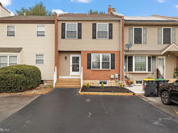 22 Cartier Ct, Newark, DE 19711