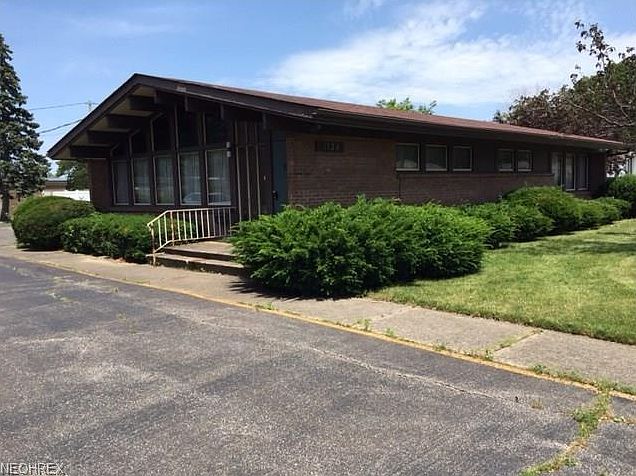 1st image of 1136 W 37th St