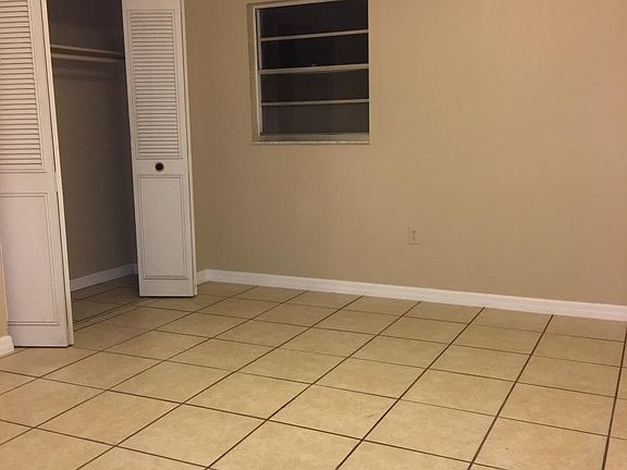 4th image of 907 S 19th St