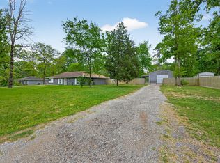 10720 Royal Forest Dr, Conroe, TX 77303