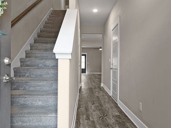 5th image of 4106 Suntropic Ln