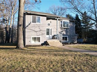 40 Evergreen Dr, Exeter, RI 02822