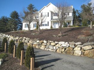 6 Wellington Pl, Hackettstown, NJ 07840