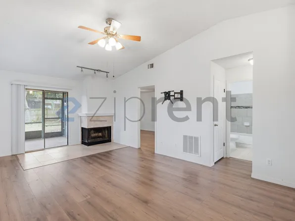 1563 Hancock Ln, Holly Hill, FL 32117