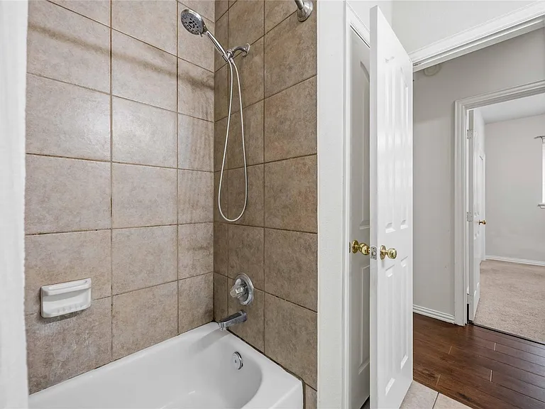 6642 Redberry Glen Ln — Photo 22