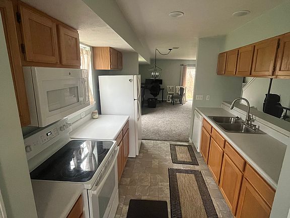 3rd image of 7030 S Cannon Place Ln