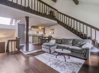 671 Davis Rd, League City, TX 77573