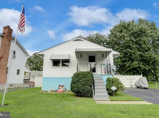 8216 Bear Creek Dr, Dundalk, MD 21222