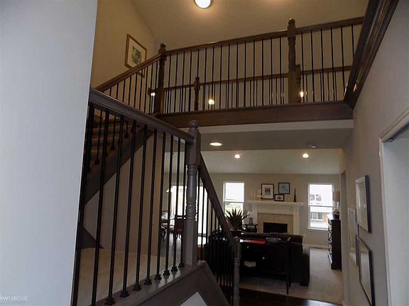 4th image of 14947 Village Park Cir