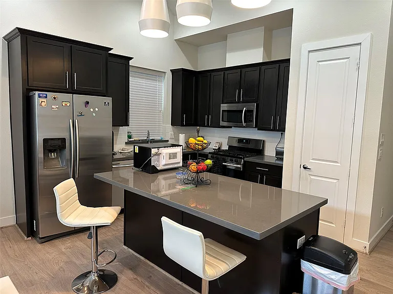 2616 Riverside Dr #B — Photo 6