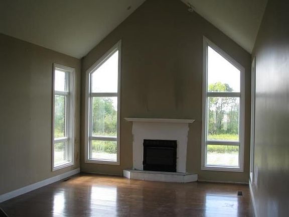3rd image of 4994 S County Road 150 E