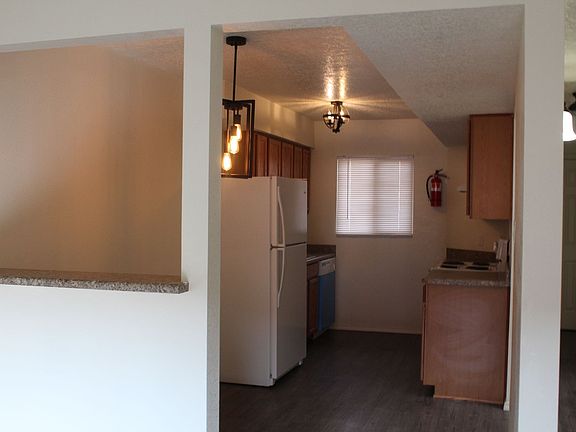 5th image of 1110-1112-1114 Ortiz Dr SE #A
