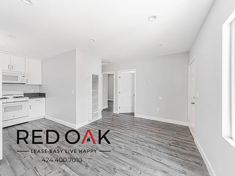 6429 1/2 S Victoria Ave #6429-1/2 — Photo 6