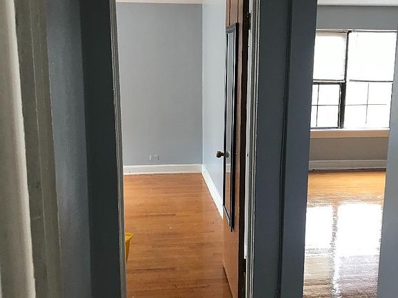 4th image of 2820 W Rosemont Ave APT 3E