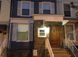 525 48th St, Union City, NJ 07087