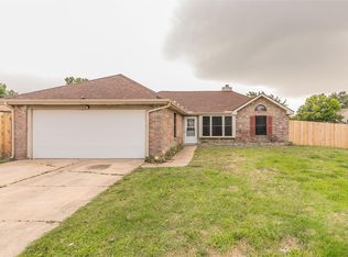 4811 Hollow Tree Ct, Arlington, TX 76018