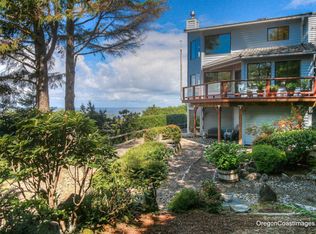 900 Hanley Dr, Yachats, OR 97498