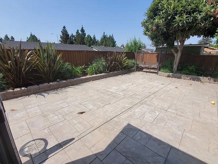 1421 Four Oaks Rd — Photo 19