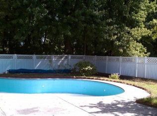 3934 Londonderry Ln, Toledo, OH 43615