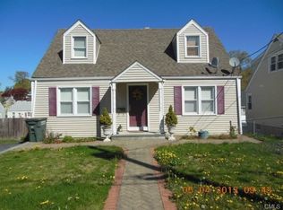 336 Cambridge St, Bridgeport, CT 06606