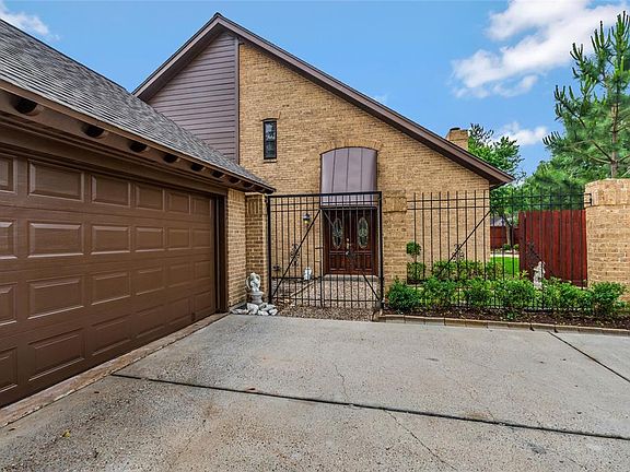 2nd image of 16310 Shady Elms Dr