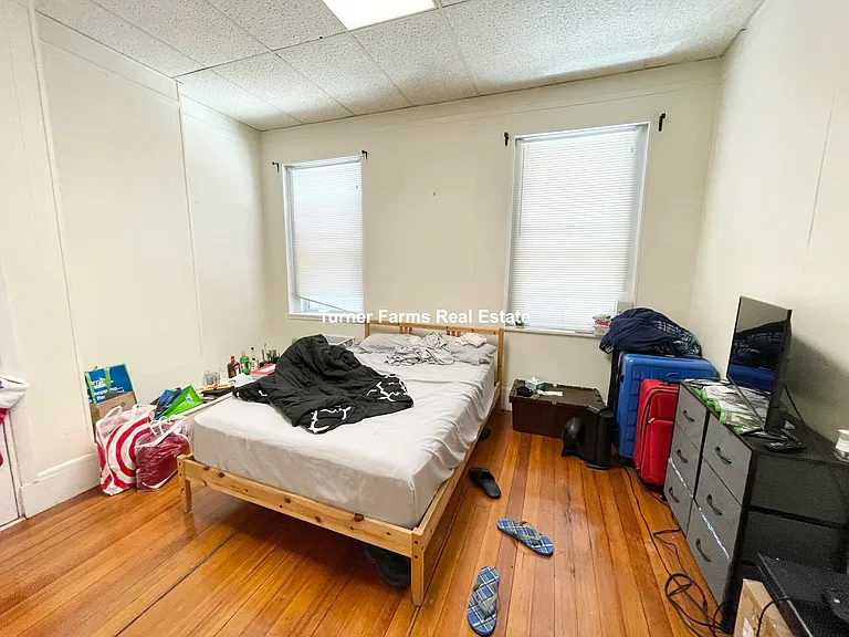 17 Aberdeen St #2A — Photo 8