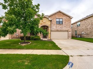 937 Bloomfield Dr, Grand Prairie, TX 75052