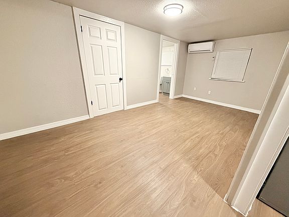 2nd image of 240 Kirk Pl APT 1